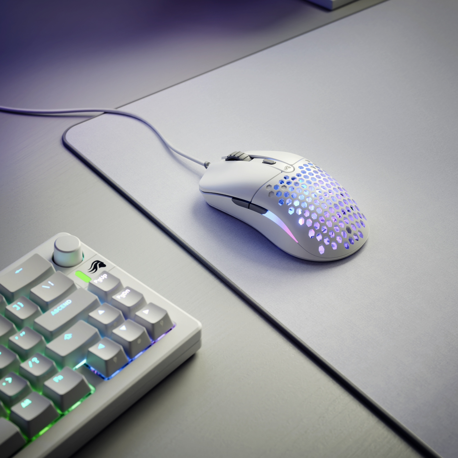 Mouse gaming Glorious RGB UPE optical mechanical Core honeycomb 80M Model O Eternal Low weight lightest.png